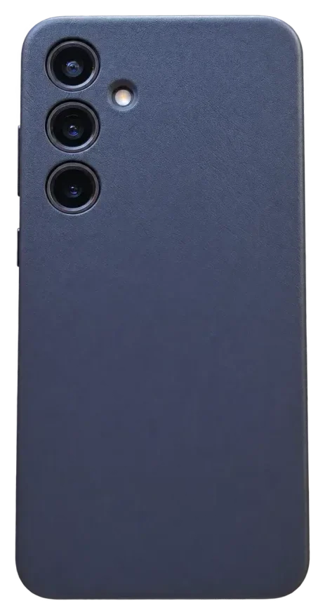 Samsung Galaxy S24+, Rückansicht in dunkler Schutzhülle